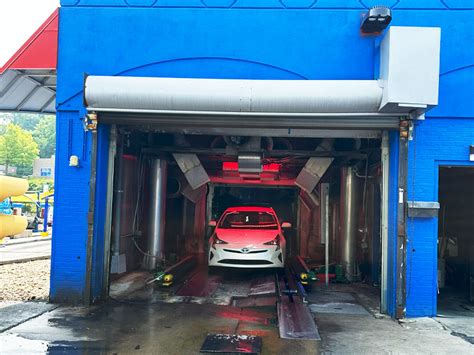 How Nd Magic Car Wash Banksville Helps Preserve Your Car's Value